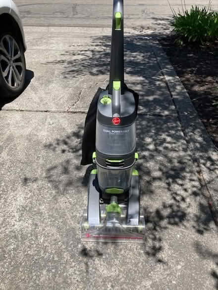 Photo of free Hoover carpet cleaner (Santa Rosa, near Home Depot.) #1