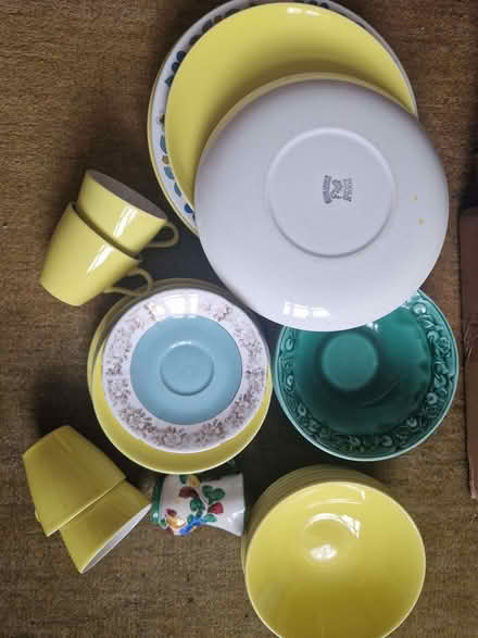 Photo of free Crockery (GU12) #3