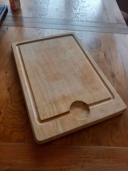 Photo of free Large wooden chopping board (Welwyn, Oaklands. AL6) #1
