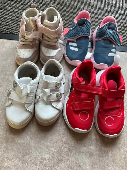 Photo of free Girl shoes (En7 6eb) #1