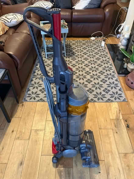 Photo of free BROKEN dyson ball vacuum (Withington M20) #4