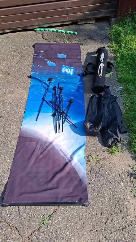 Photo of free Collapsible sign kit (Westboro, 262 Duncairn Ave.) #1