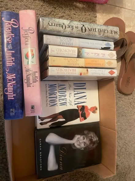 Photo of free Books ((San Tomas and Campbell Ave)) #2