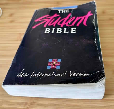 Photo of free Compact NIV "The Student Bible" (NE A2) #2