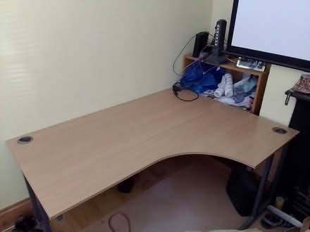 Photo of free Desk (Milton PO4) #1