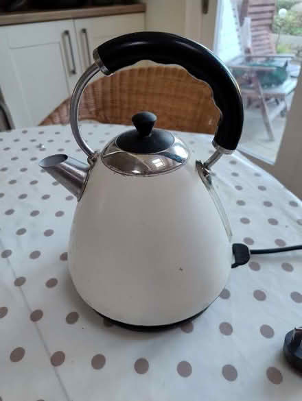 Photo of free working kettle (North Hinksey OX2) #2