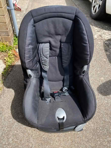 Photo of free Maxi-cosi car seat 9-18 kg (City of Bristol BS16) #1