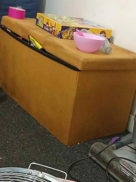 Photo of free Yellow ottoman x6 (Netherfield NG4) #1