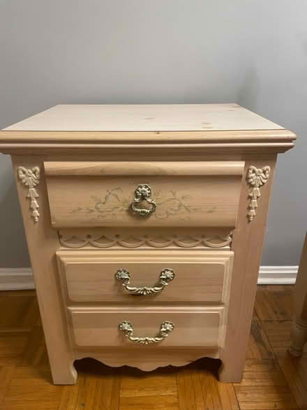 Photo of free Bedroom set (Near Lyndhurst High School) #3