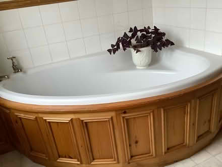 Photo of free Large corner bath with seat & wooden surround (Appleby-in-Westmorland CA16) #2