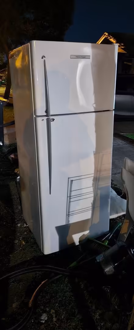 Photo of free Fridge and chairs (Burnside Heights) #2