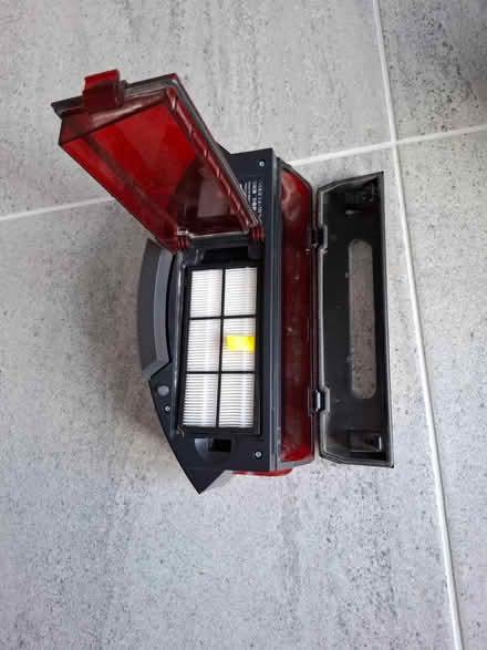 Photo of free iRobot Roomba 900 series (Blairgowrie PH10) #3