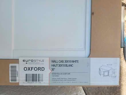 Photo of free White kitchen cabinets (Streetsville area) #2