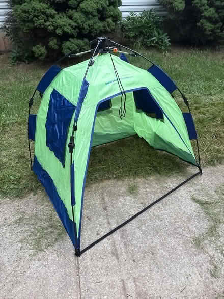 Photo of free Tiny beach/ sun tent (Woodfield Rd & Airpark) #1