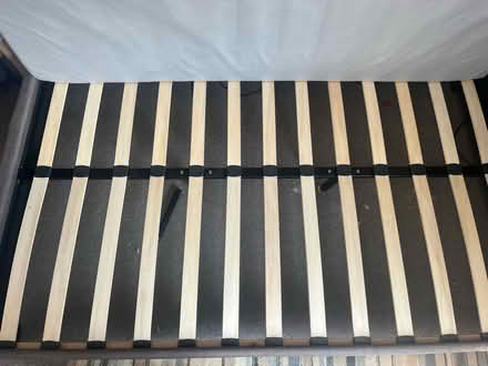 Photo of free 4ft bed and mattress (Berkhamsted HP4) #4