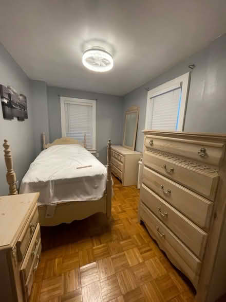 Photo of free Twin bedroom set (Near Lyndhurst High School) #2