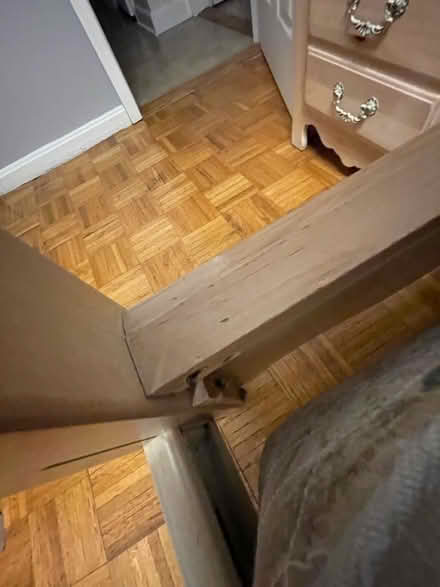 Photo of free Twin bedroom set (Near Lyndhurst High School) #4