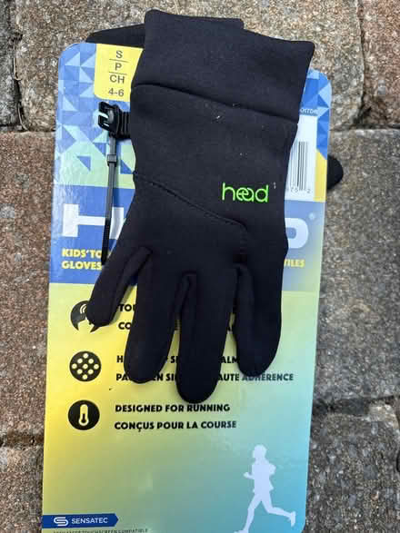 Photo of free Kid’s gloves (Wayland (near Claypit Hill)) #1