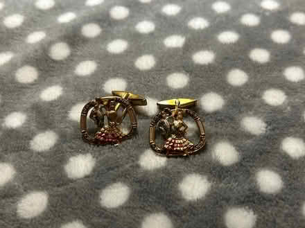 Photo of free Tango cufflinks (Jennetts park RG12) #1