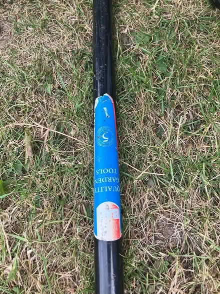 Photo of free Long handled grass shears (Coulsdon, nr, train station) #3