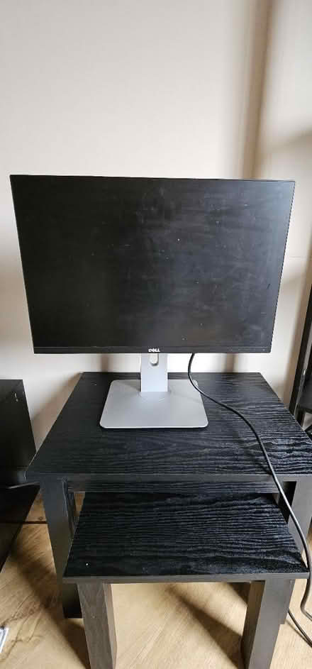 Photo of free 24" Dell Monitor with broken screen (Coventry CV1) #2