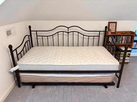 Photo of free Trundle bed with 2 matresses (NW wash dc near Wilson HS) #2