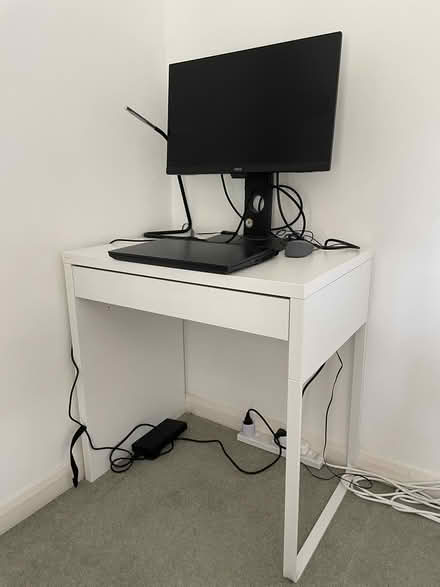 Photo of free Compact desk with drawer (Oxford OX2) #1
