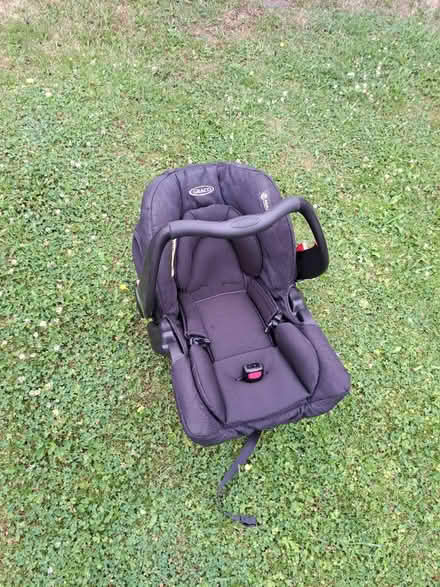 Photo of free Graco car seat (Heswall) #1