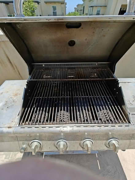 Photo of free Nexgrill Propane 4 burner (93003) #2