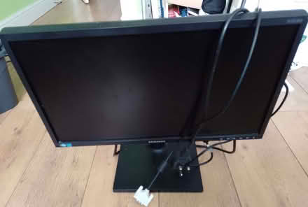 Photo of free Samsung VDU 21 in- LCD (Wellingborough NN8) #1