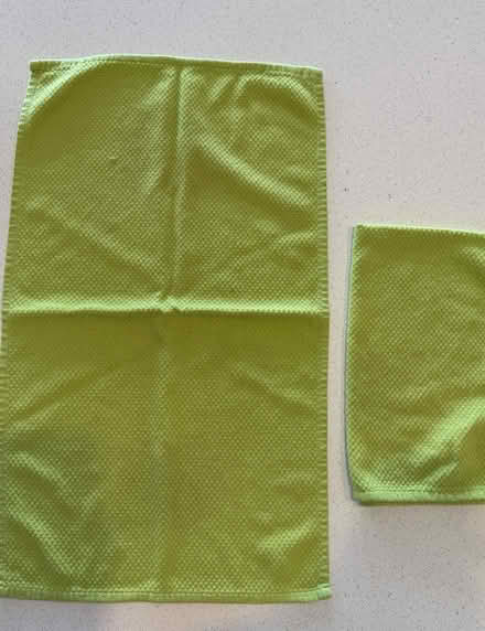 Photo of free Kitchen Towels & Oven Mitts (Guttenberg, NJ) #2