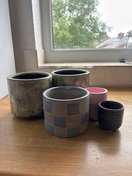Photo of free 5 Pots (various sizes) (Manchester M13) #1