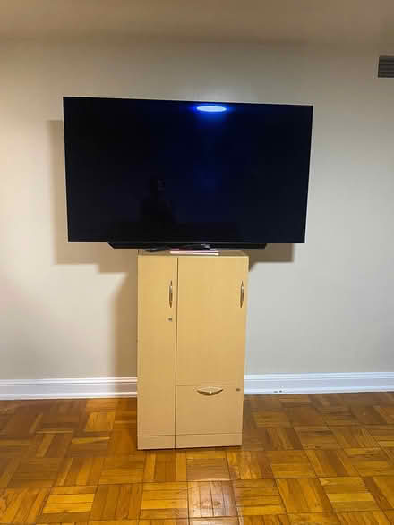 Photo of free Flat screen TV (65 inches) (Baltimore, Park Heights avenue) #1