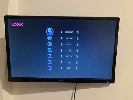 Photo of free TV and Wall Mount (Camberwell) #1