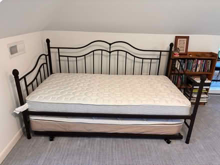 Photo of free Trundle bed with 2 matresses (NW wash dc near Wilson HS) #3