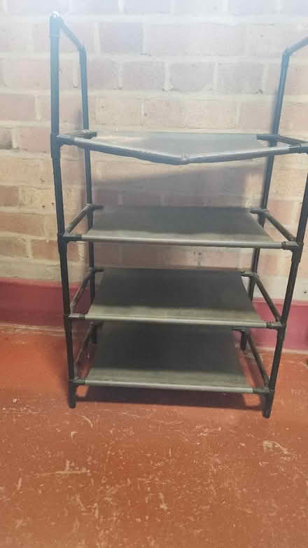 Photo of free Shoè rack (E17) #1