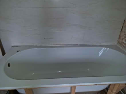 Photo of free Large bath, Villeroy & Boch (Madeley CW3) #4