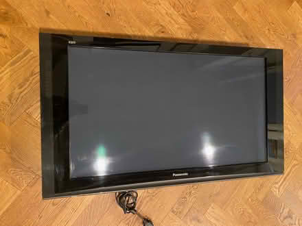 Photo of free Panasonic TH-42PZ70 full 1080p 42" Plasma TV (Prestwood HP16) #1
