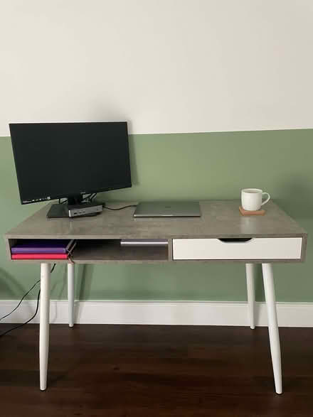 Photo of free 115 cm Office Desk (Drayton Park N7) #1