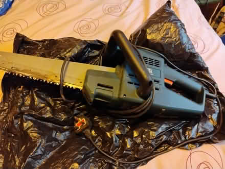 Photo of free Electric saw (Ifield West) #1