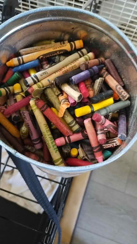 Photo of free crayon pieces (Allen) #1