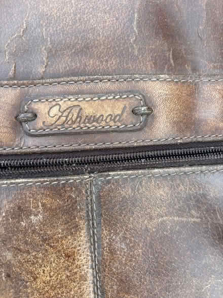 Photo of free Old leather bag (Longton Preston PR4) #4