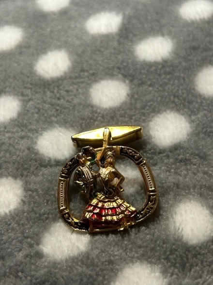 Photo of free Tango cufflinks (Jennetts park RG12) #2