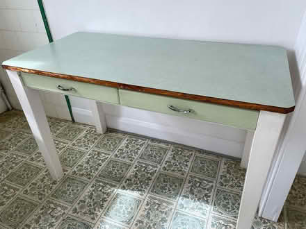Photo of free Kitchen table and chairs (Stoneleigh) #1
