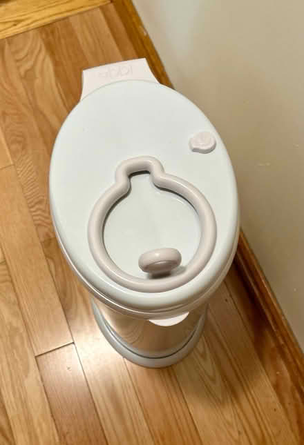 Photo of free Unbox Diaper Pale (Quincy) #1