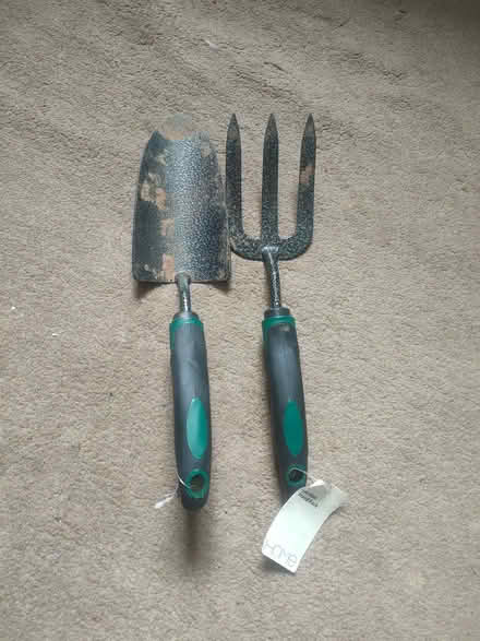 Photo of free Garden trowel and fork (Milton PO4) #1