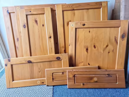 Photo of free Kitchen cupboard doors (Piece TR16) #1