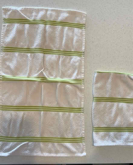 Photo of free Kitchen Towels & Oven Mitts (Guttenberg, NJ) #3