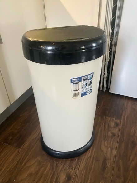 Photo of free Kitchen Bin (Camberwell) #2