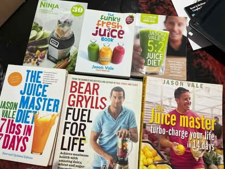 Photo of free Jason Vale Juice Books And A Bear Grylls Book (CT10) #1